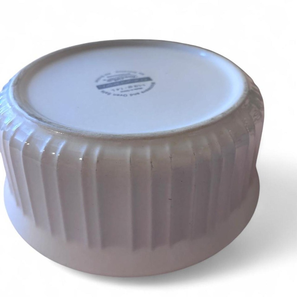 CorningWare French White 1.5 Qt Round Stoneware Casserole Souffle Dish 7.5" - Picture 8 of 8